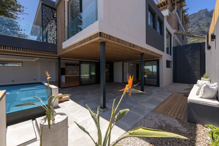 4 Bedroom Property for Sale in Camps Bay Western Cape